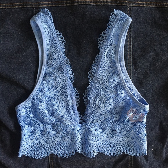 VS Victoria Secret XS Light Blue Lace Bralette - Picture 2 of 4